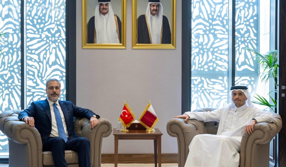 Qatari Prime Minister Emphasizes Communication for Palestinian Crisis Resolution